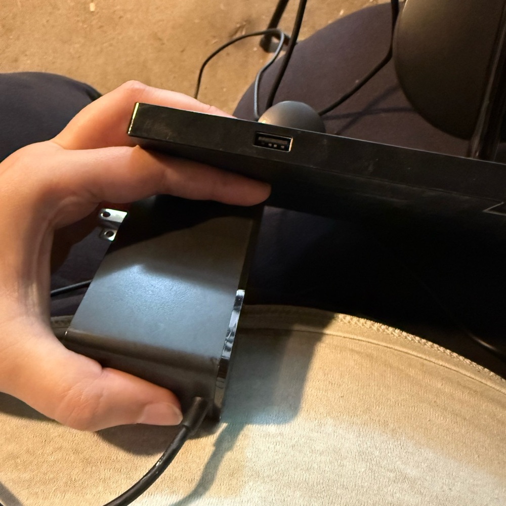 Belkin Black Wireless Charging Dock - Picture 4 of 4